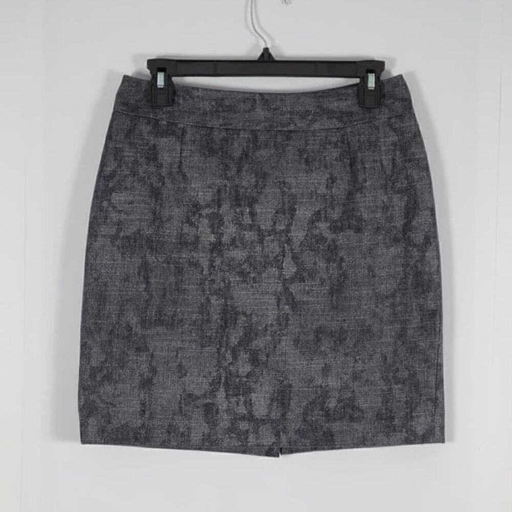 Halogen Skirt Size 4